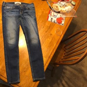 Hollister Women’s jeans size 5r
